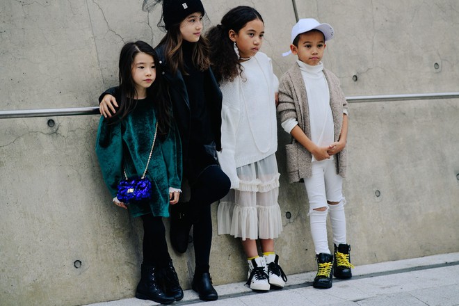 Seoul Fashion Week: Riêng về street style, giới trẻ Hàn nào có thua kém các ngôi sao nổi tiếng - Ảnh 19.