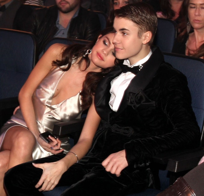 Cảm x&uacute;c rộn r&agrave;ng khi gặp lại Justin, Selena muốn thu &acirc;m ca kh&uacute;c họ từng s&aacute;ng t&aacute;c c&ugrave;ng nhau? - Ảnh 1.