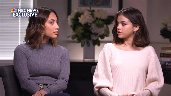 Selena Gomez xúc động rơi nước mắt trong buổi phỏng vấn vì người bạn thân hiến thận cho mình - Ảnh 4.