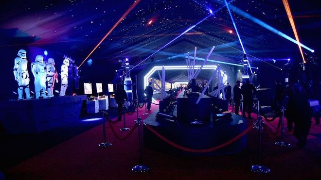 Ngo&agrave;i g&oacute;p mặt trong Star Wars, Ng&ocirc; Thanh V&acirc;n c&ograve;n l&agrave; kh&aacute;ch mời danh dự của Star Wars Party - Ảnh 6.