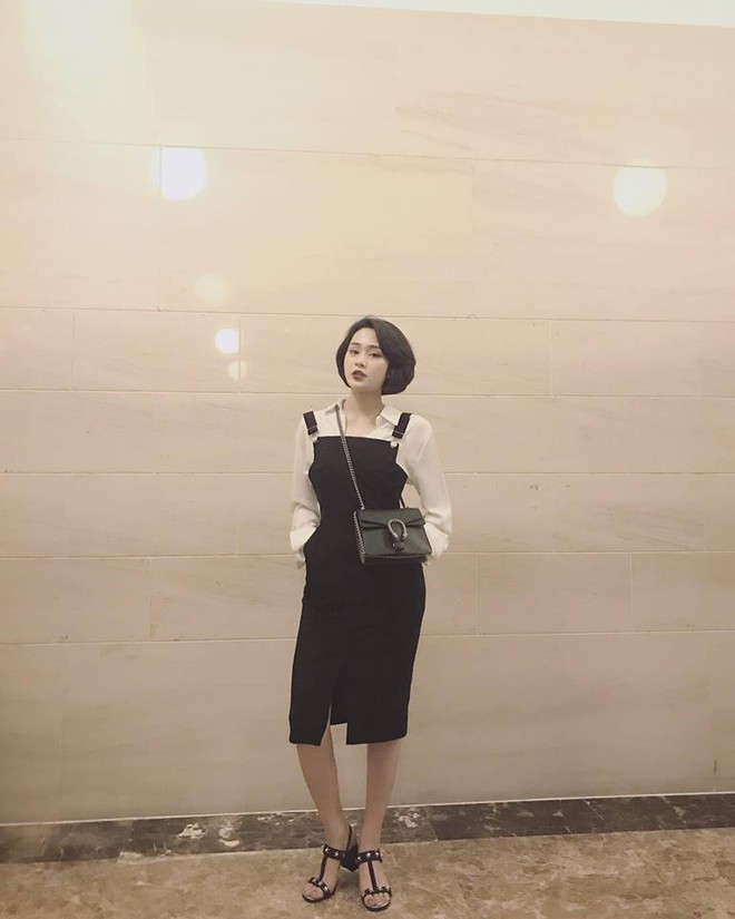 C&ugrave;ng mặc đồ đen đi gi&agrave;y bệt, H&agrave; Hồ lại thiệt hơn H&agrave; Tăng bởi đ&ocirc;i ch&acirc;n gầy khẳng khiu - Ảnh 7.