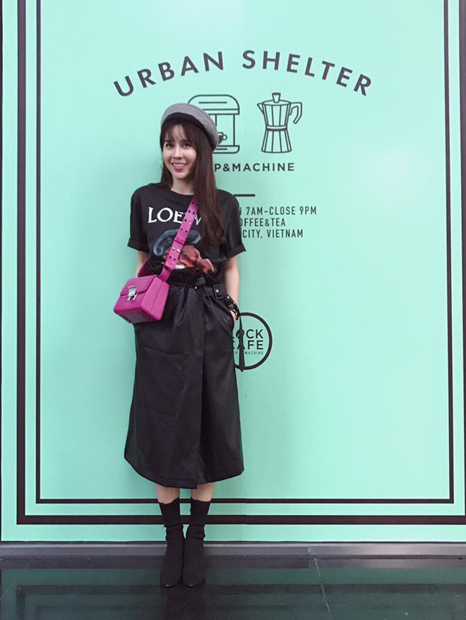 Phạm Hương ph&ocirc; diễn street style đầu ti&ecirc;n tại Seoul, HyunA đụng t&uacute;i hiệu với Ch&acirc;u B&ugrave;i - Ảnh 15.
