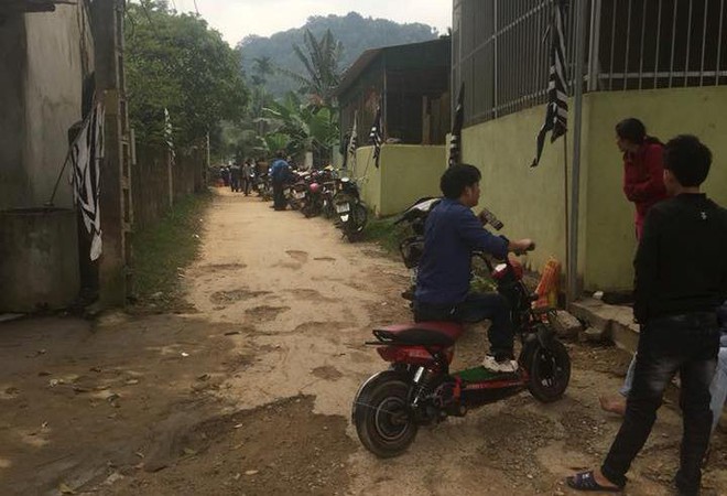Nghe tin ch&aacute;u g&aacute;i bị điện giật chết, b&agrave; nội sốc qu&aacute; tử vong theo - Ảnh 1.