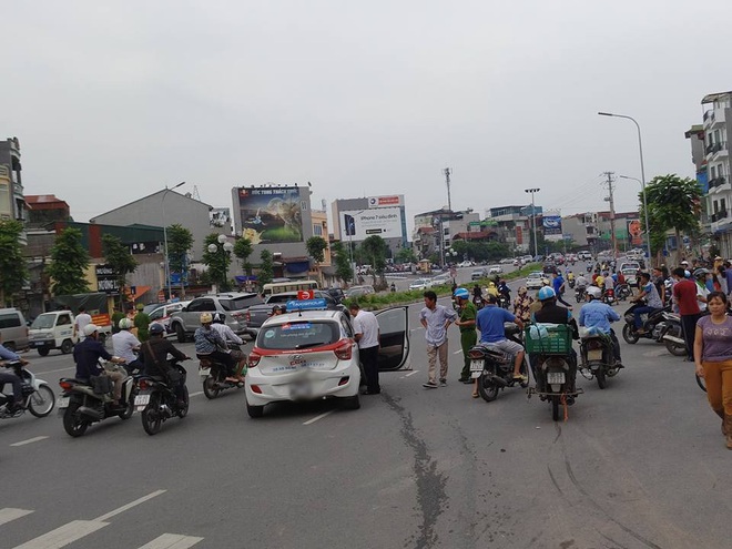 &Ocirc; t&ocirc; Fortuner g&acirc;y tai nạn li&ecirc;n ho&agrave;n ở H&agrave; Nội, 2 phụ nữ v&agrave; 1 b&eacute; trai bị thương nặng - Ảnh 5.