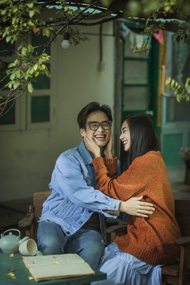 Hà Anh Tuấn nồng nàn hôn Thanh Hằng, viết tiếp câu chuyện tình dang dở của tháng Tư - Ảnh 4.