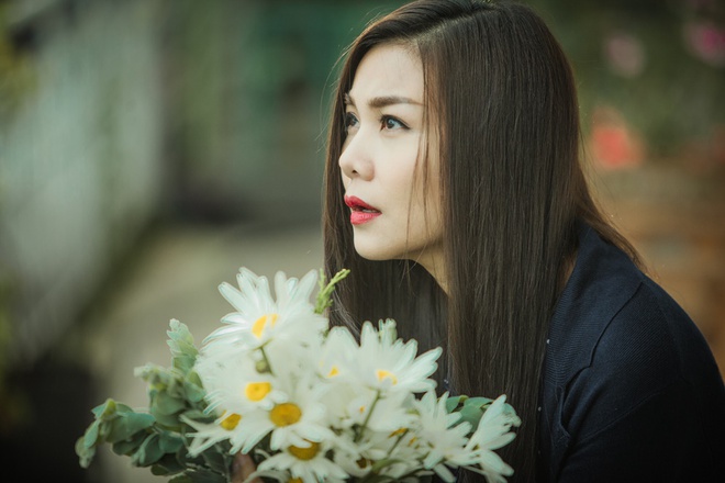 Hà Anh Tuấn nồng nàn hôn Thanh Hằng, viết tiếp câu chuyện tình dang dở của tháng Tư - Ảnh 11.