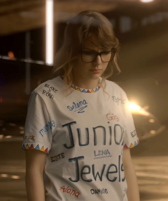Phải có đôi mắt cú vọ, bạn mới nhận ra hội bạn thân của Taylor Swift cũng lên sóng trong MV mới - Ảnh 5.