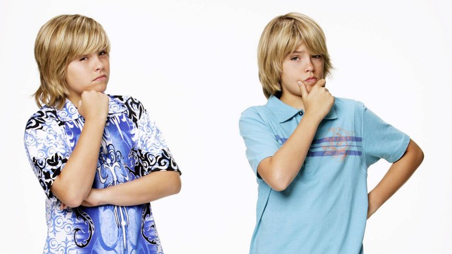 Cậu b&eacute; tinh nghịch trong Zack v&agrave; Cody giờ đ&atilde; trưởng th&agrave;nh v&agrave; nu&ocirc;i t&oacute;c d&agrave;i tại sự kiện mới - Ảnh 1.