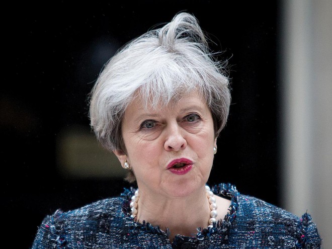 Thủ tướng Theresa May lên tiếng sau vụ nổ bom: Tôi thành thật chia buồn với gia đình các nạn nhân - Ảnh 1.