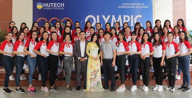 Buổi giao lưu của top 45 Hoa khôi Sinh viên Việt Nam 2017 với các doanh nhân thành đạt - Ảnh 7.
