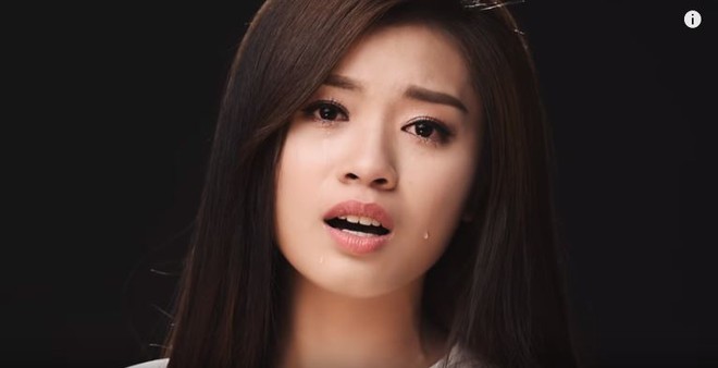 Thu Hằng (Sao Mai 2015) nghẹn ng&agrave;o bật kh&oacute;c trong MV đ&oacute;ng c&ugrave;ng mẹ m&ugrave;a Vu Lan - Ảnh 2.
