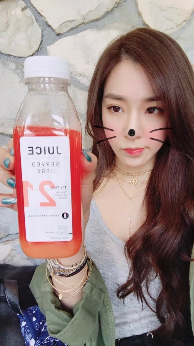 Tiffany (SNSD) lại gây xôn xao khi sở hữu đồng hồ hàng hiệu có giá đắt hơn cả một chiếc xe ôtô - Ảnh 1.