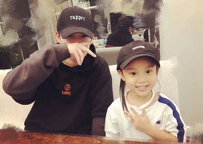 L&yacute; Tiểu Lộ bị bắt gặp ngoại t&igrave;nh, qua đ&ecirc;m với đ&agrave;n em k&eacute;m 13 tuổi, Giả N&atilde;i Lượng ng&acirc;y thơ tưởng vợ đi l&agrave;m đẹp? - Ảnh 11.
