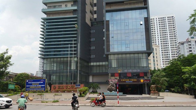 Cô gái bị gãy xương đùi khi lên tầng 26 Hei Tower: Thang máy tối sầm rồi rơi vụt xuống rất mạnh - Ảnh 7.