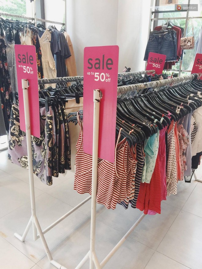 Săn đồ hiệu b&igrave;nh d&acirc;n dịp Black Friday: kh&ocirc;ng n&aacute;o nhiệt như kỳ vọng v&igrave; c&aacute;c h&atilde;ng chỉ sale đồ h&egrave;, hiếm sale đồ đ&ocirc;ng - Ảnh 10.