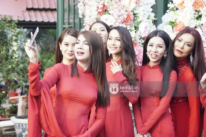 Clip độc quyền: Dàn phù dâu chuyển giới xinh đẹp gửi lời chúc mừng đám cưới đến công chúa Lâm Khánh Chi - Ảnh 5.