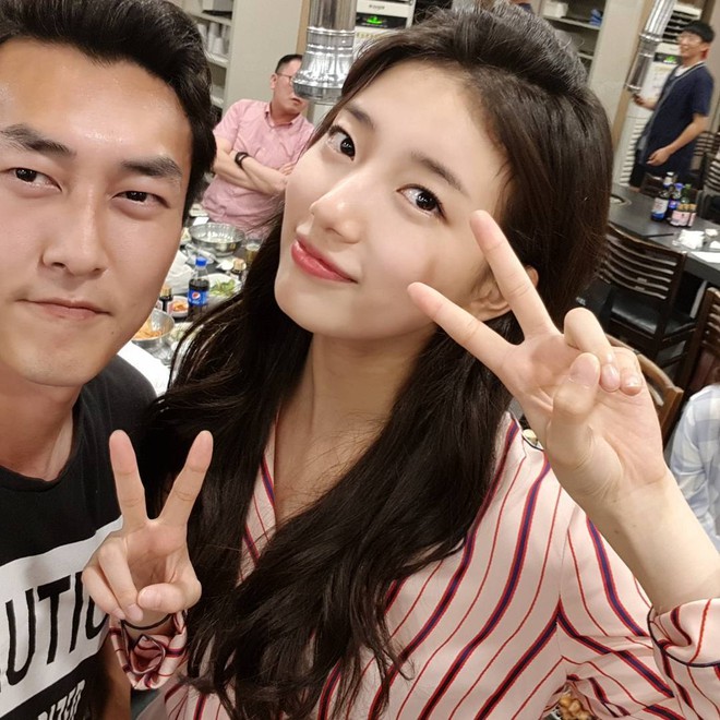 Suzy và Sulli đẹp cùng kiểu nữ thần: Người được công chúng tung hô, kẻ thành nữ hoàng thị phi - Ảnh 24.