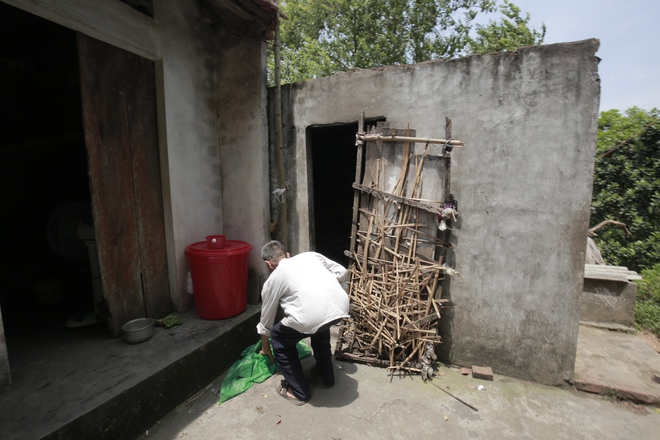 Cộng đồng chung tay giúp đỡ cặp vợ chồng ông điếc chăm bà mù bằng những bữa cơm chỉ có 5.000 đồng - Ảnh 7.