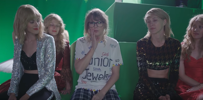 Hóa ra đây là cách Taylor Swift lơ lửng trên không trong MV hóa rắn! - Ảnh 4.