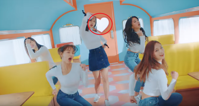 Nghiền ngẫm MV mới của TWICE, bạn soi ra 5 điểm thú vị này chứ? - Ảnh 7.