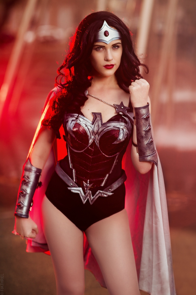 Ngắm dung nhan 14 cô gái cosplay Wonder Woman xinh lung linh như trong phim - Ảnh 15.