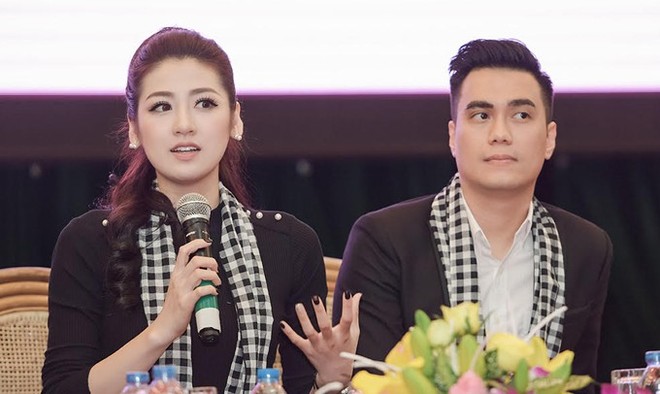 Đời được mấy qu&yacute; &ocirc;ng như Việt Anh, vừa vẩy sợi l&ocirc;ng m&agrave;y vẫn ngạo nghễ đi sự kiện - Ảnh 2.