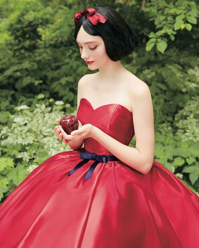 Đầm xòe công chúa đẹp ngực đơm bông xinh xắn màu đỏ quyến rũ