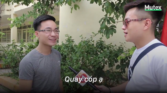 Clip: Bạn đ&atilde; từng bị vinh danh trong sổ đầu b&agrave;i bởi l&iacute; do g&igrave;? - Ảnh 10.