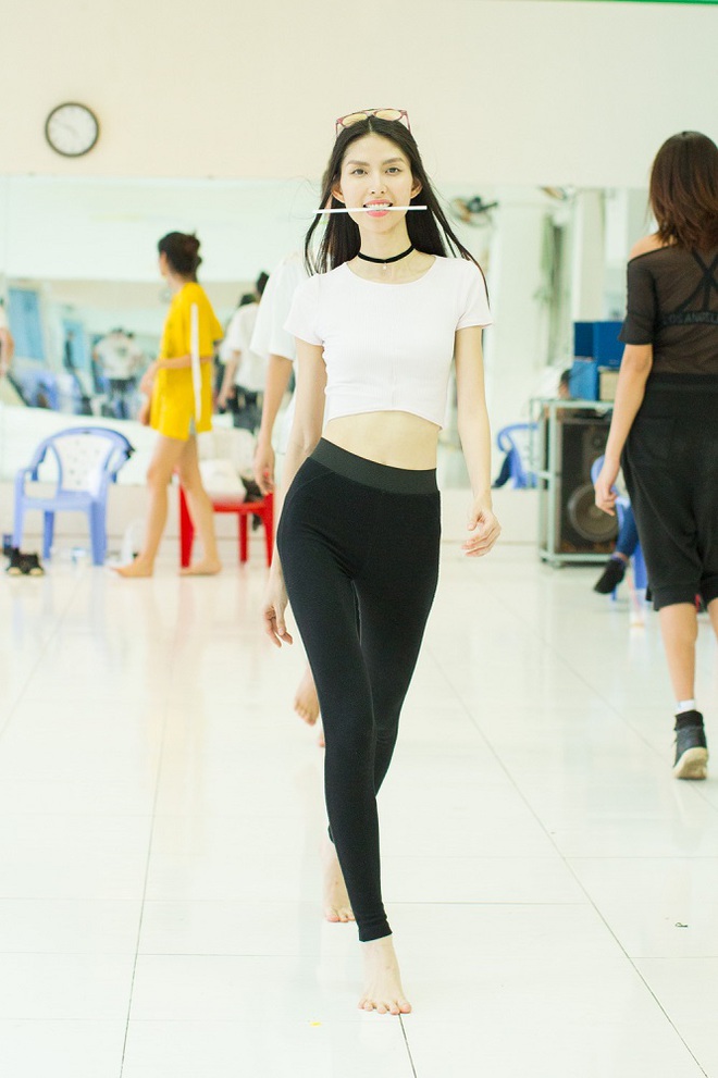 Nam Trung - Võ Hoàng Yến căng thẳng tập luyện cho top 3 Vietnams Next Top Model - Ảnh 4.