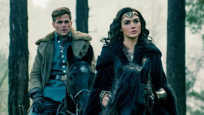 “Wonder Woman” đánh bại “50 Shades of Grey” trở thành phim của nữ đạo diễn có mở màn cao nhất mọi thời đại - Ảnh 2.