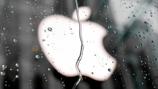 Apple xin lỗi vì làm chậm iPhone cũ, giảm giá thay pin bằng 1/3 giá gốc - Ảnh 1.
