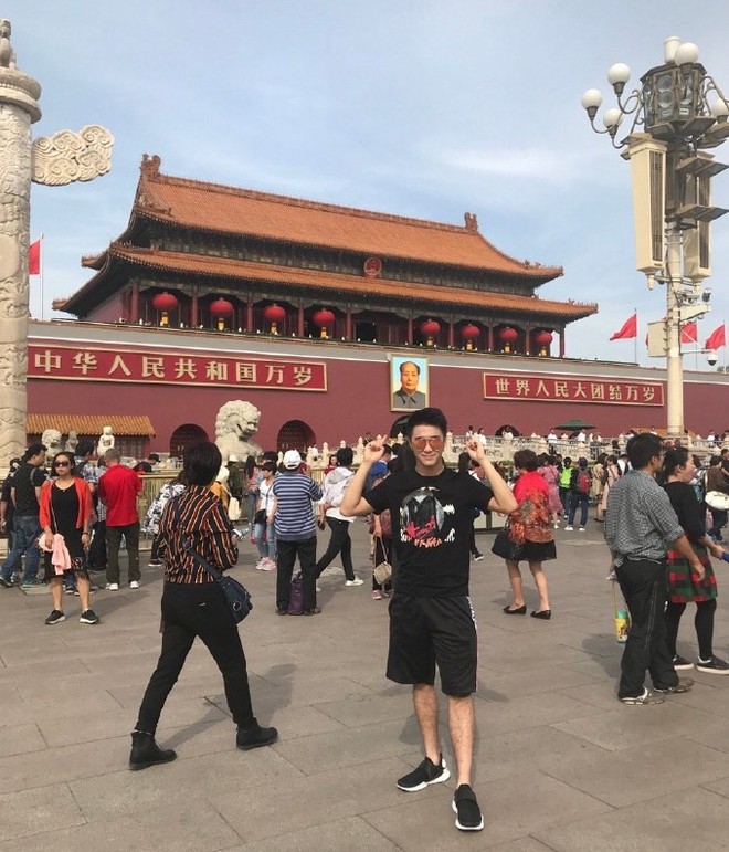 Muốn biết phong c&aacute;ch so&aacute;i ca l&agrave; như thế n&agrave;o, bạn h&atilde;y nh&igrave;n v&agrave;o bạn trai tin đồn của si&ecirc;u mẫu Ming Xi - Ảnh 12.