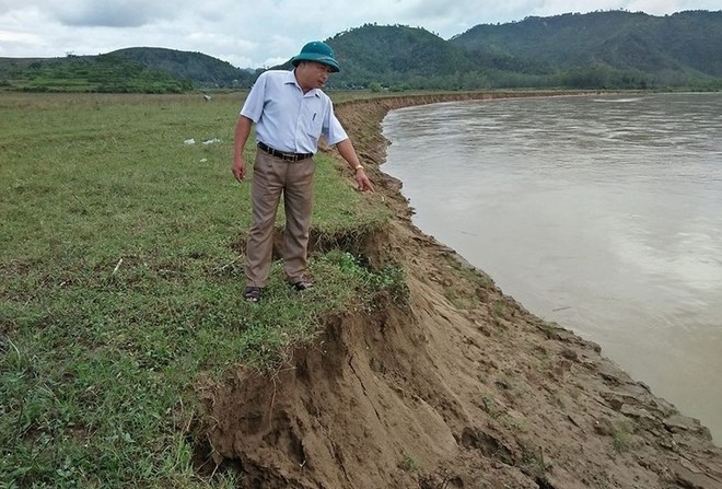 Phát hiện thi thể người đàn ông lõa thể trên sông Lam - Ảnh 1.