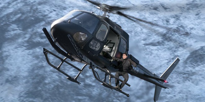 H&eacute; lộ clip Tom Cruise g&atilde;y mắt c&aacute; ch&acirc;n trong Mission: Impossible 6 - Ảnh 2.