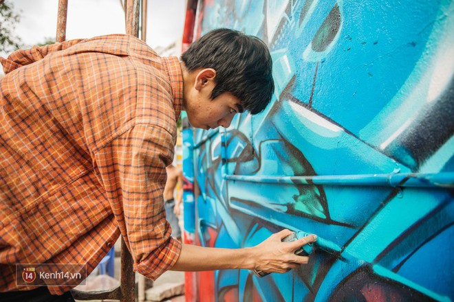 Hãy nhìn xem, Graffiti đã biến một khu dân cư thành cái nôi nhiếp ảnh dành cho giới trẻ thế nào - Ảnh 4.