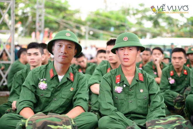 H&agrave; Đức Chinh cạn lời với bộ ảnh chế nghề nghiệp của cầu thủ U23 Việt Nam - Ảnh 5.