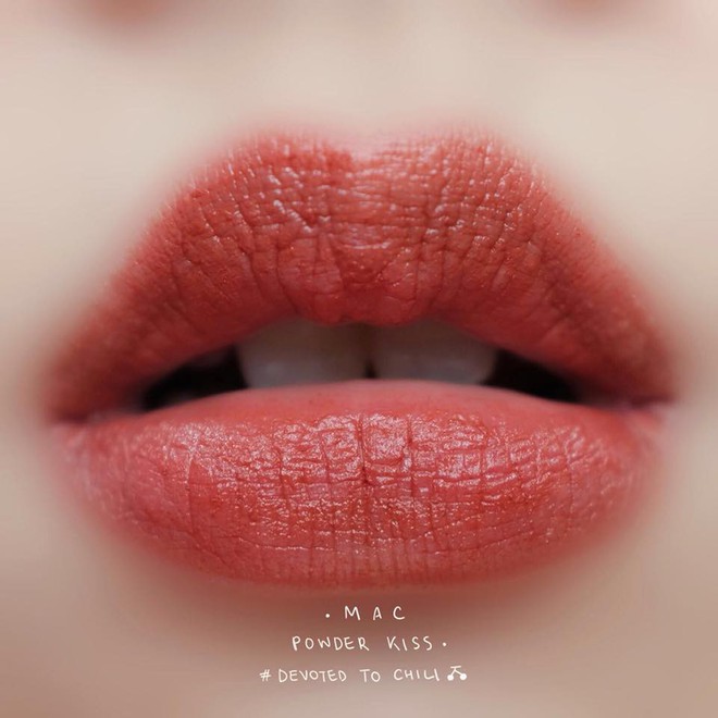 Review son lì MAC Powder Kiss hot hit mới toanh: cận cảnh chất son và những gam màu đẹp nhất, hợp con gái châu Á nhất - Ảnh 8.