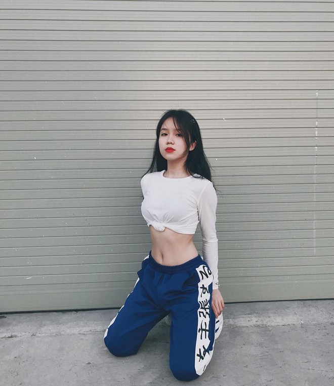 Ngắm m&atilde;i kh&ocirc;ng ch&aacute;n c&ocirc; bạn được mệnh danh động lực đi học của d&acirc;n mạng h&ocirc;m nay  - Ảnh 6.