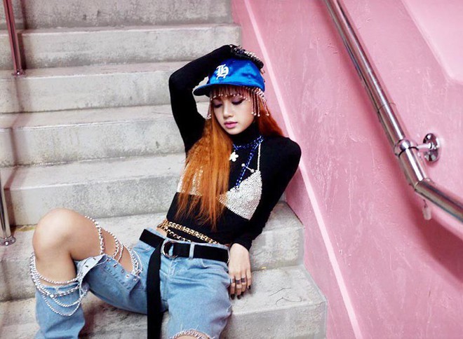 Báo Thái tiết lộ 10 sự thật về Lisa (Black Pink), thông tin về bố nuôi nổi tiếng thế giới của cô đặc biệt gây chú ý - Ảnh 16.