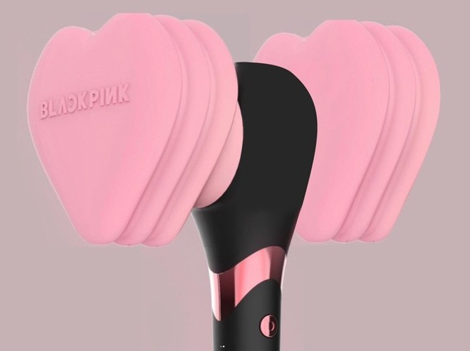 Bi hài chuyện lightstick của thần tượng: Mãi mới được ra mắt, không chỉ bị chê lại còn bị… “chế”! - Ảnh 7.