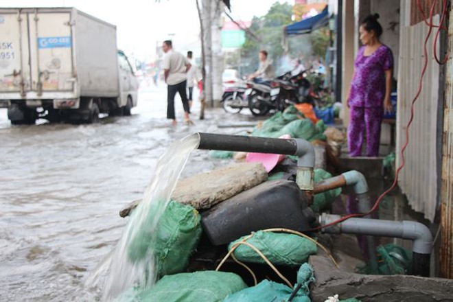 Cuộc sống người Cần Thơ những ngày phố biến thành... sông   - Ảnh 8.