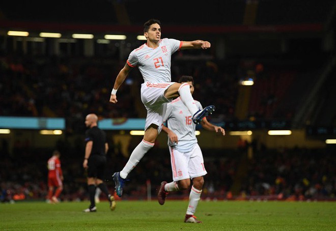 Đồng đội cũ của Messi tỏa s&aacute;ng, T&acirc;y Ban Nha hủy diệt xứ Wales 4-1 - Ảnh 6.