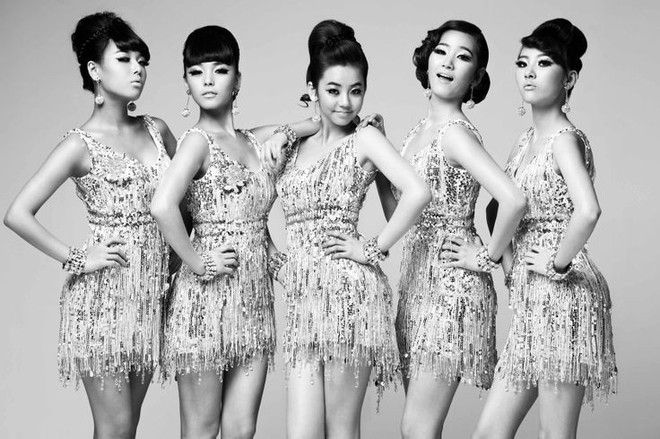 Ca khúc của girlgroup Gen 2 được dân Hàn mê mẩn: Hit 10 năm của SNSD vẫn “vô đối”, 2NE1 đình đám mà “ra chuồng gà” - Ảnh 6.