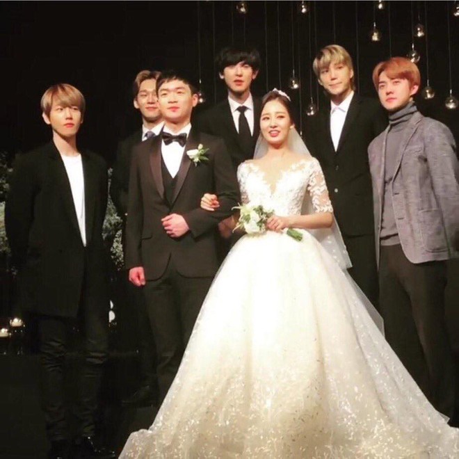 Hôn lễ chị gái nổi tiếng của Chanyeol: Dàn mỹ nam EXO gây bão, song nhan sắc của cô dâu mới là tâm điểm - Ảnh 7.