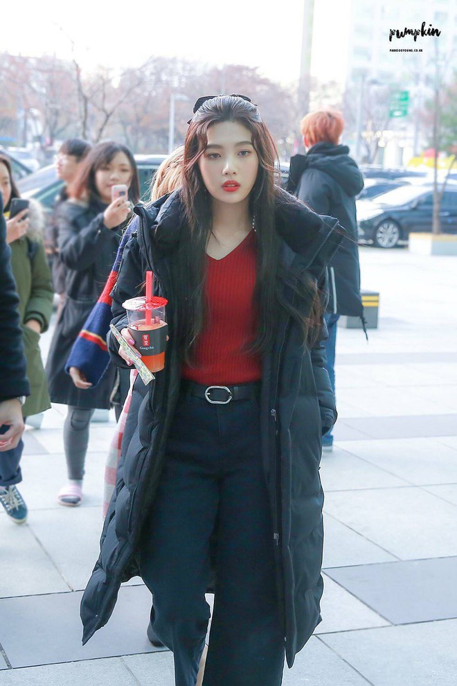 Nhiều lần chọn đồ không hợp dáng với idol, stylist thực sự nợ Joy (Red Velvet) vài lời xin lỗi - Ảnh 4.