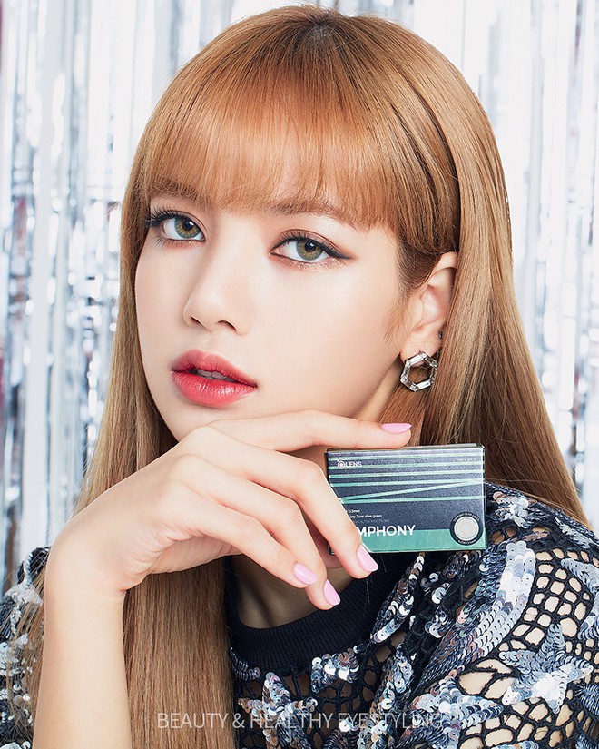 Báo Thái tiết lộ mối quan hệ giữa Lisa (Black Pink) và loạt idol đồng hương: Người cô nàng thân thiết nhất là ai? - Ảnh 1.