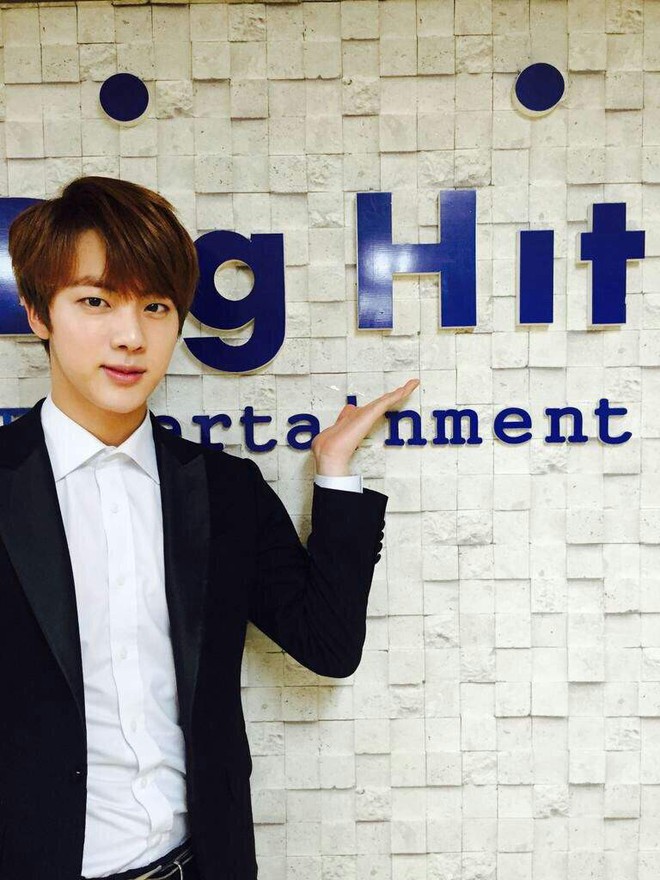 Một tay gồng g&aacute;nh Big Hit, BTS vẫn đủ sức đưa c&ocirc;ng ty vượt mặt YG về khoản n&agrave;y - Ảnh 1.