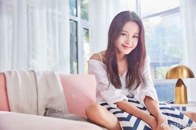 D&agrave;n diễn vi&ecirc;n phim &ldquo;Lương Sinh&rdquo;: Người vướng nghi vấn đồng t&iacute;nh được đại gia bao nu&ocirc;i, kẻ giấu diếm cuộc h&ocirc;n nh&acirc;n b&iacute; mật - Ảnh 2.