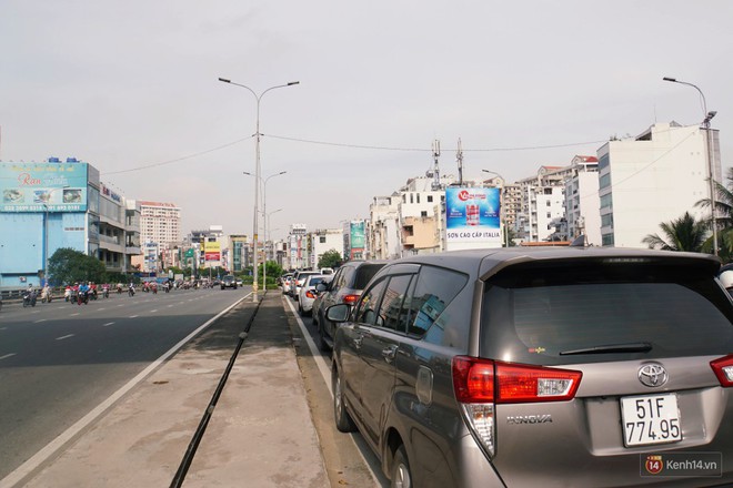 Hầm Thủ Thiêm bị phong tỏa, các tuyến đường về Sài Gòn bị tê liệt  - Ảnh 20.