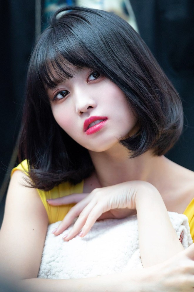 Nhan sắc g&acirc;y tranh c&atilde;i của nữ idol c&oacute; gương mặt đẹp nhất thế giới 2018: Ảnh qu&aacute; khứ g&acirc;y sốc, nghi &aacute;n dao k&eacute;o - Ảnh 2.